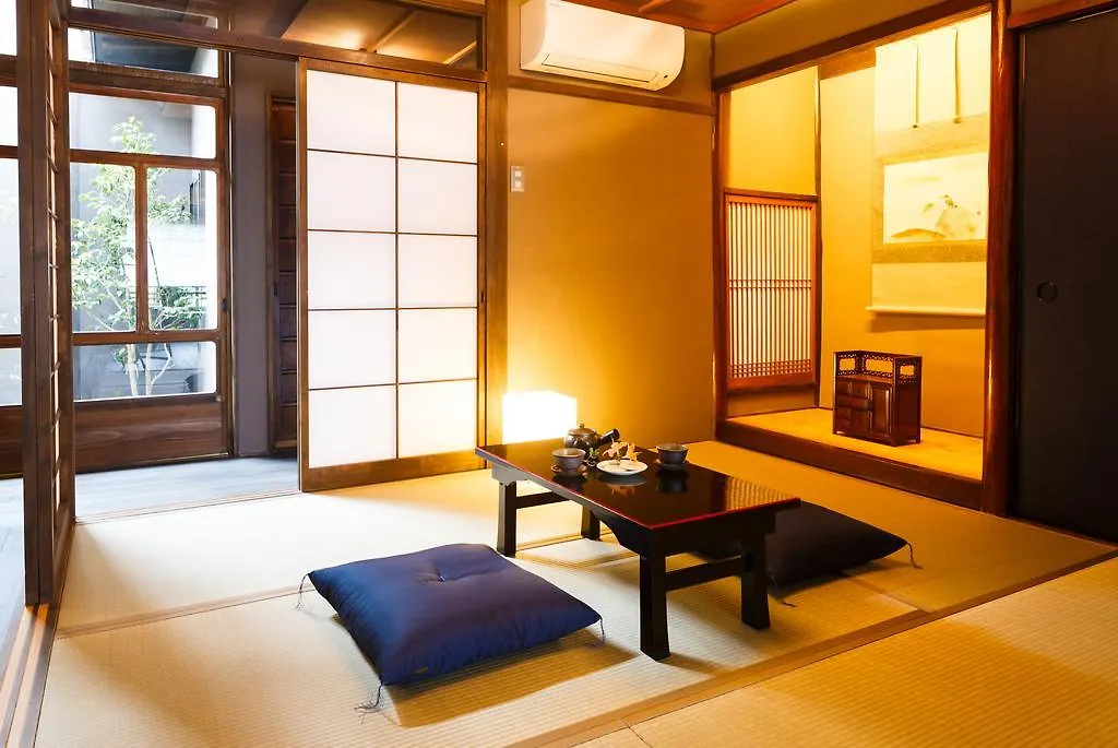 Yaeyatoichicho Villa Kyoto
