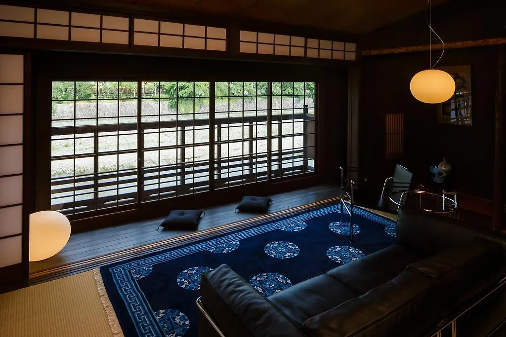 Yaeyatoichicho Villa Kyoto